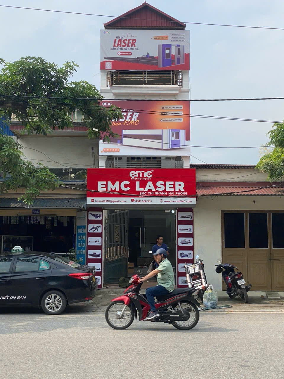 Biển quảng cáo Alumex EMC LASER